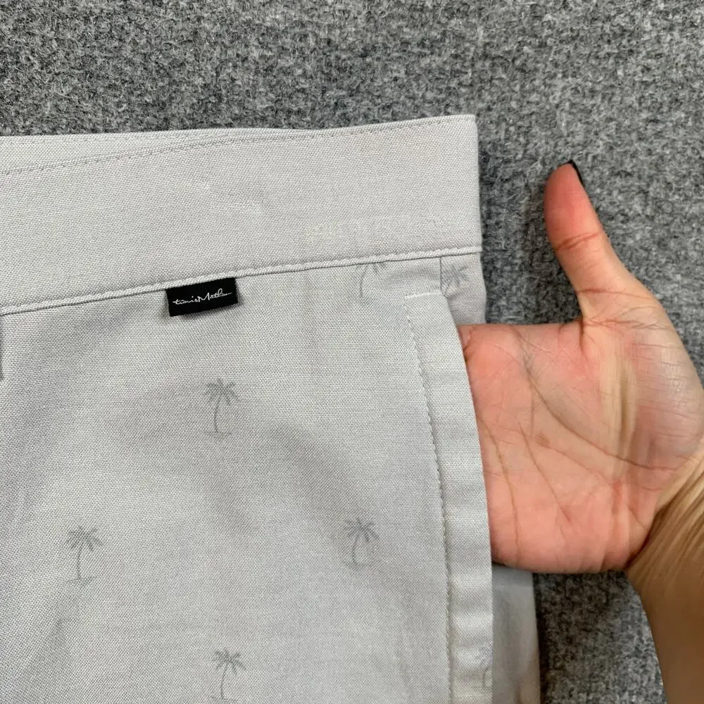 Travis Mathew Shorts Mens 35 Light Gray Resort To This Golf Palm Tree Motif